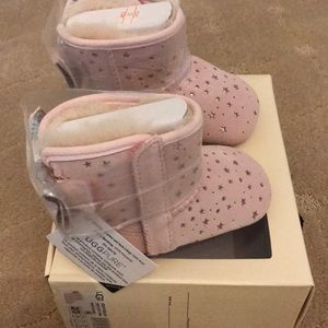 NWT Baby Ugg Stargirl Booties